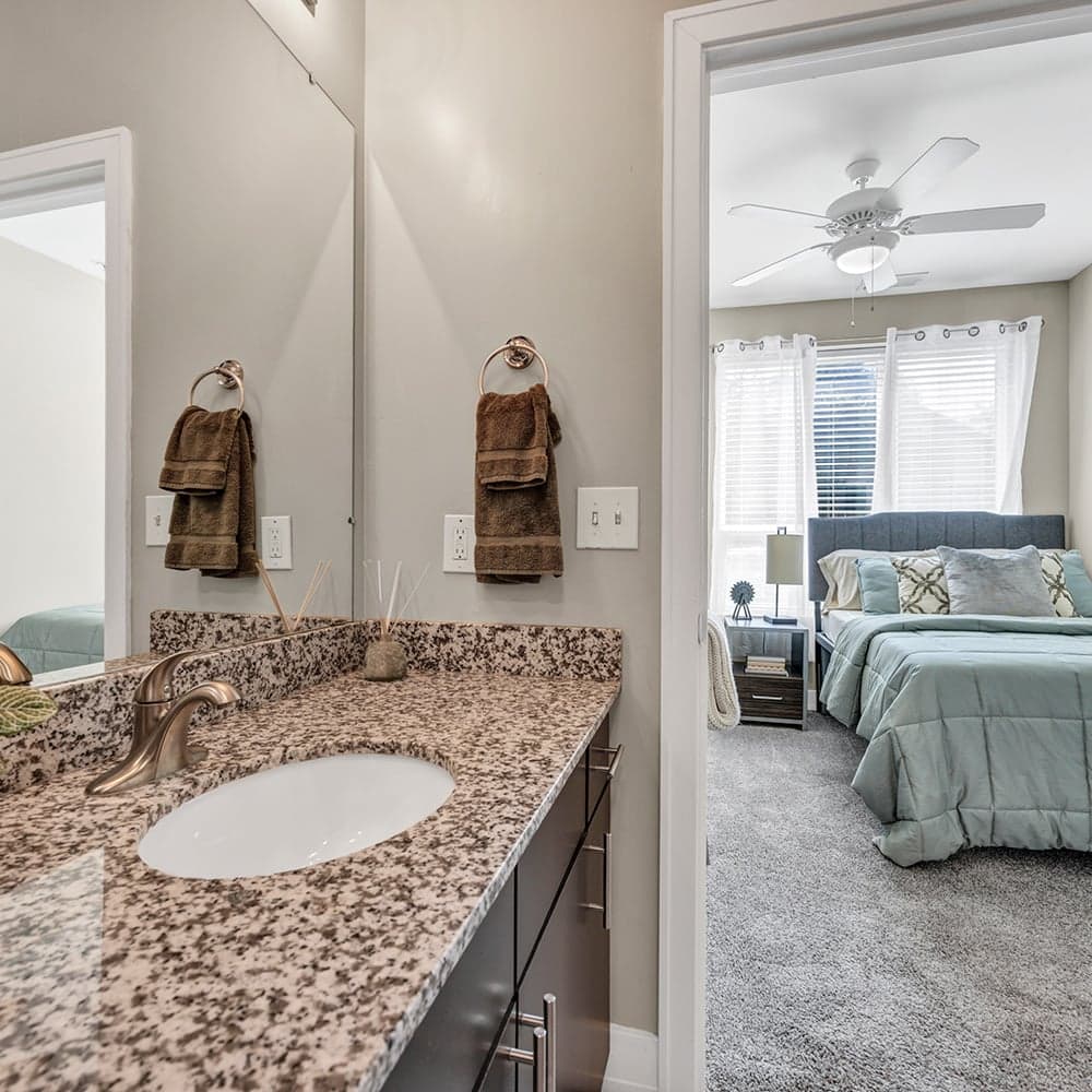 Park-Place-Waco-Model-Bathroom-04