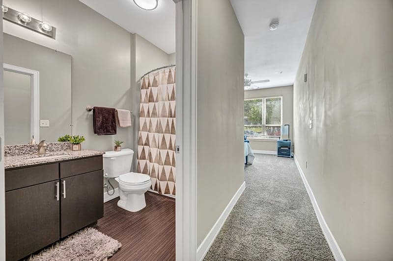 Park-Place-Waco-Model-Bathroom