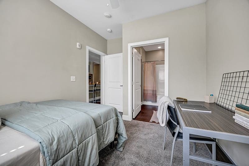 Park-Place-Waco-Model-Bedroom-05